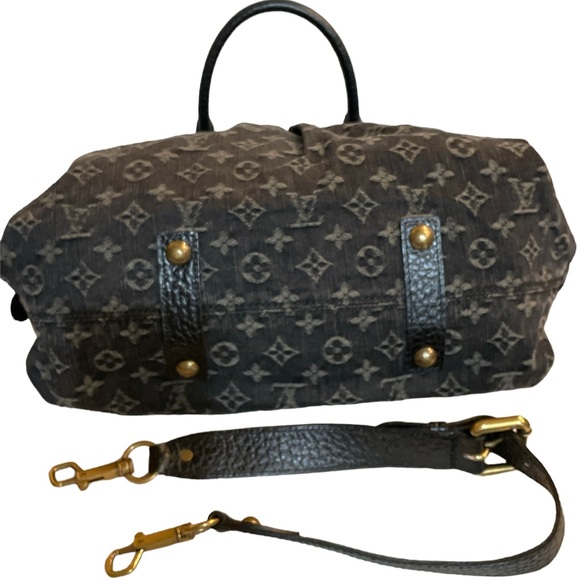 Authentic Louis Vuitton Denim Monogram Neo Cabby MM Black - Picture 6 of 16